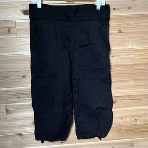 Lululemon dance studio crops